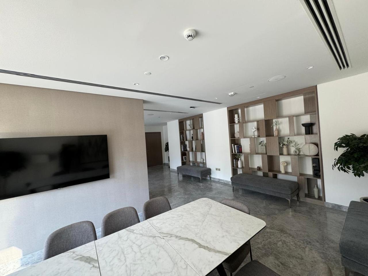 Burj Royale 3 Bedroom Full Burj Khalifa Fountain View Lejlighed *