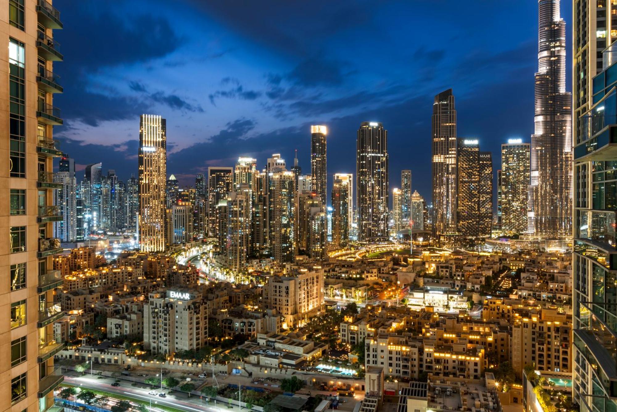 Apartemen Stylish 1 Bedroom - Burj Khalifa View- 5Mn Walk To Dubai Mall-Apartment In Burj Views Tower Dubai