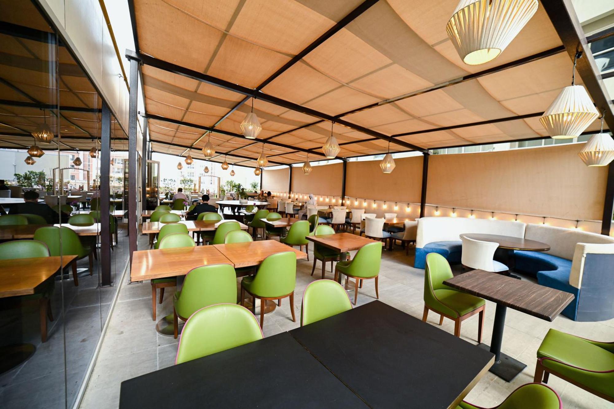 Hotel Seven Seas