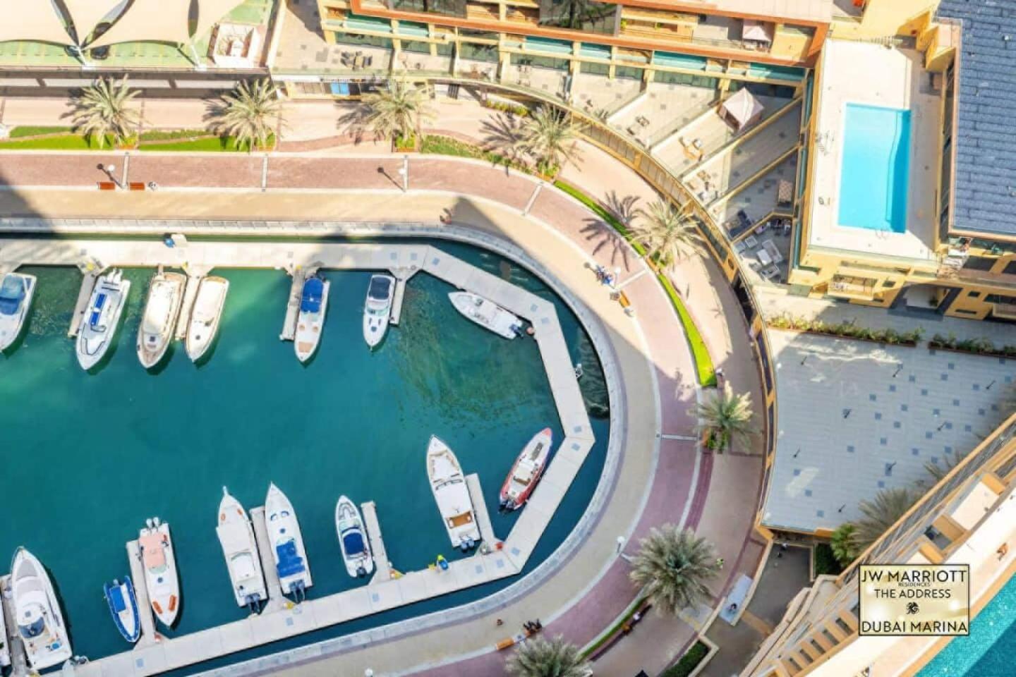 Luxury Living At The Address Marina! Apartment Dubai