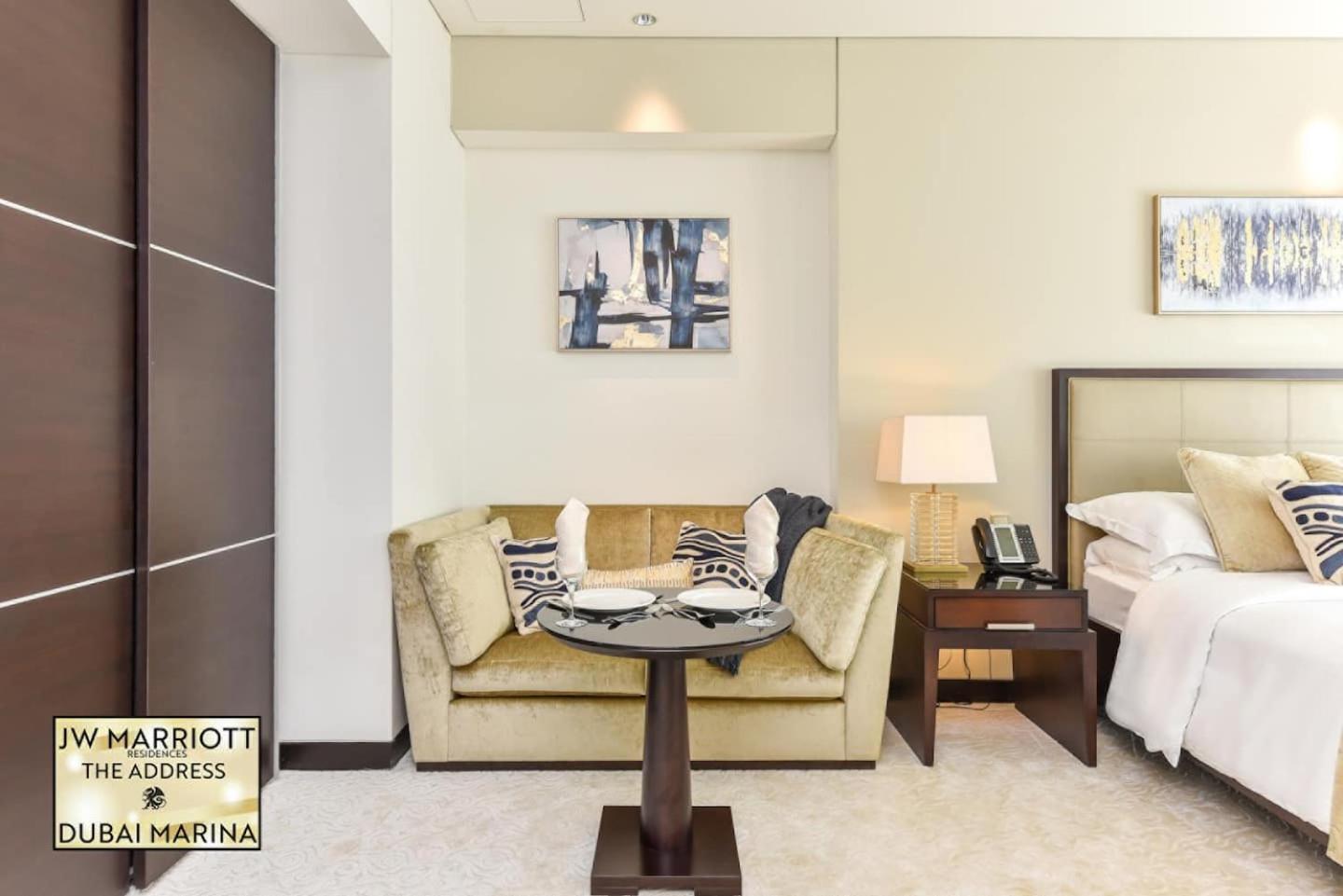 Luxury Living At The Address Marina! Apartment