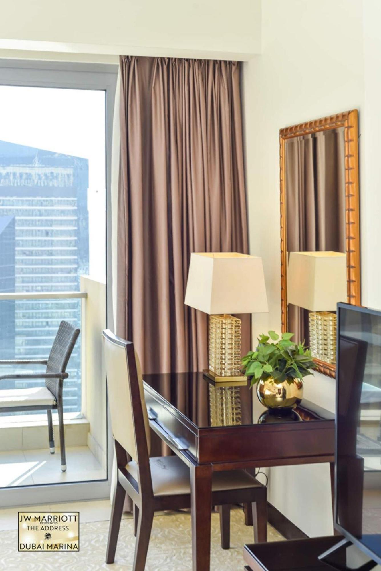 Luxury Living At The Address Marina! Apartment Dubai