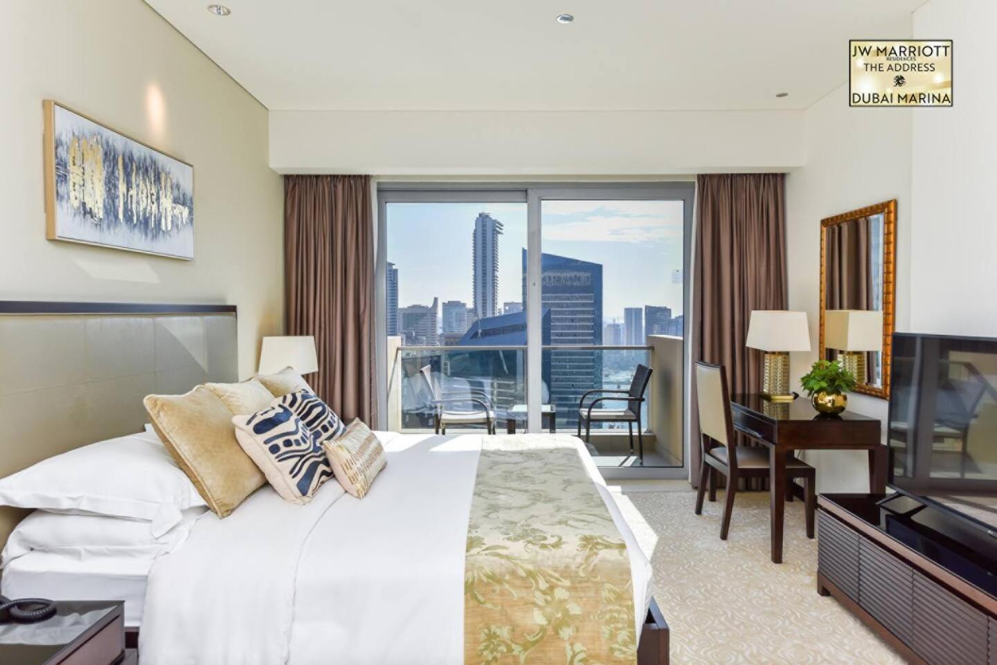 Luxury Living At The Address Marina! Apartment *