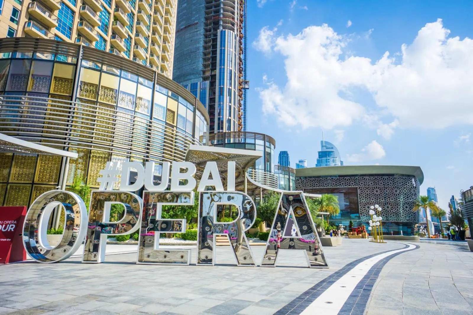 Stylish 1br In Downtown With Fountain Views Dubaï