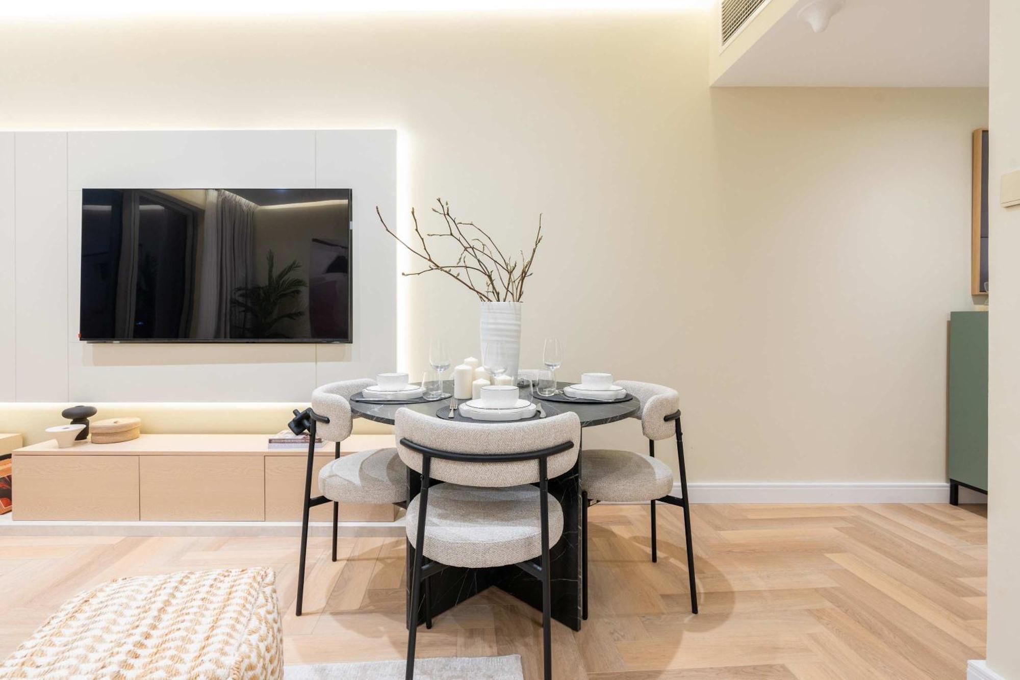 Stylish 1br In Downtown With Fountain Views Dubaï