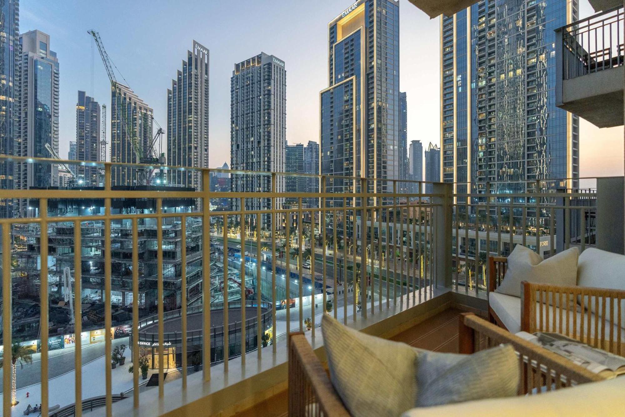 Appartement Stylish 1br In Downtown With Fountain Views Dubaï