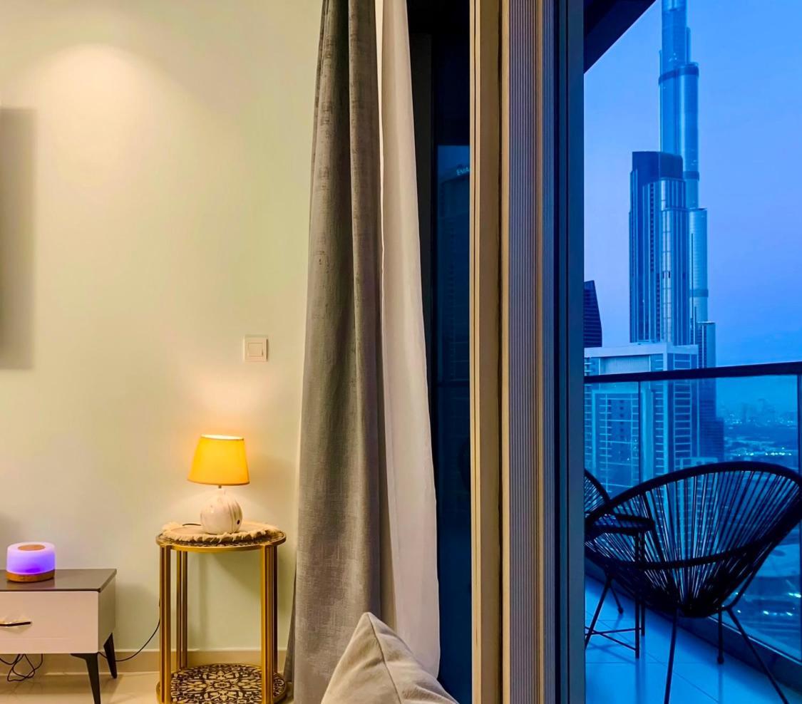 Appartement Paramount Downtown Burj Khalifa View With 64th Floor Infinity Pool