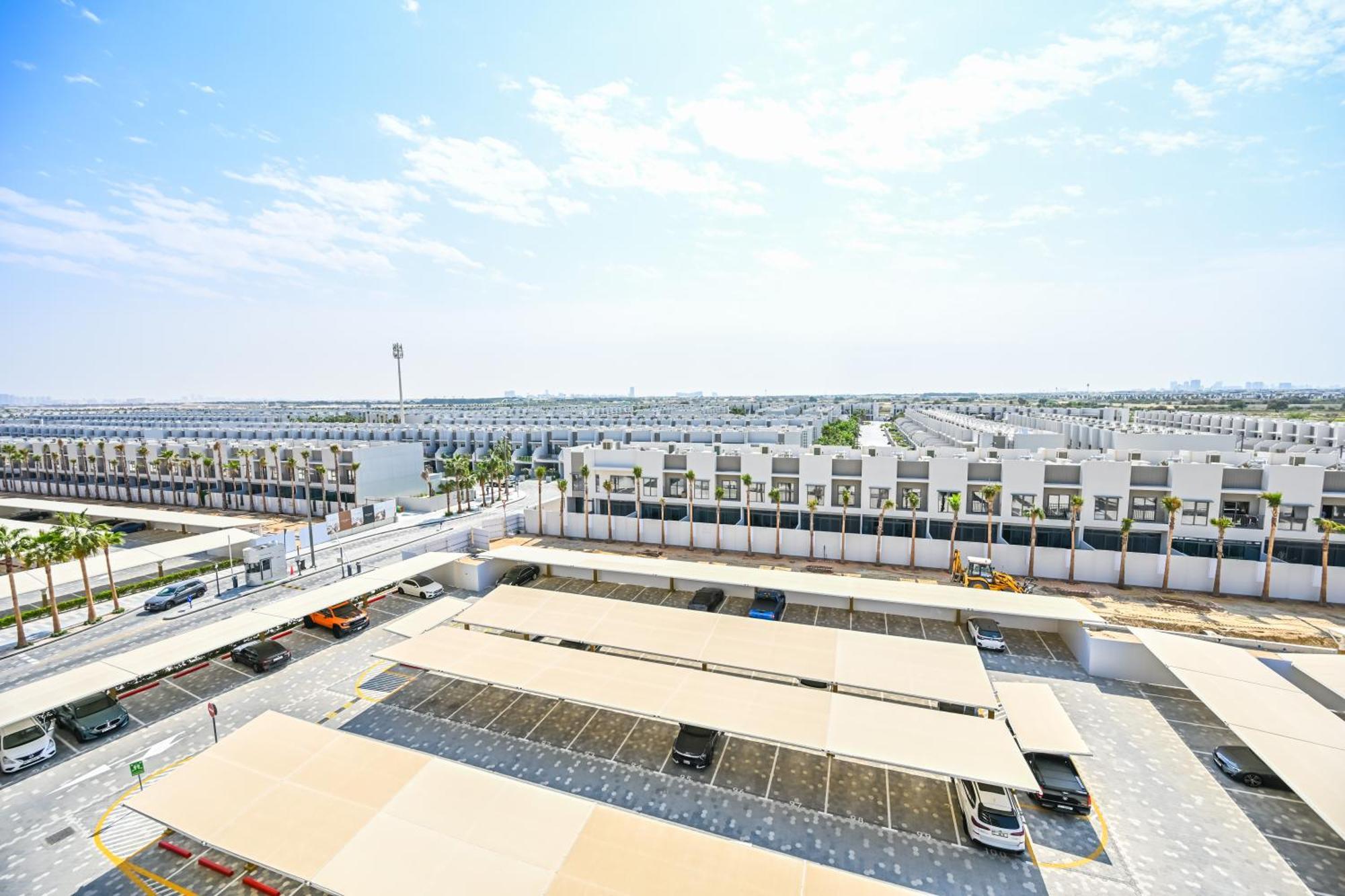Charming In Meydan By Deleguest Appartement