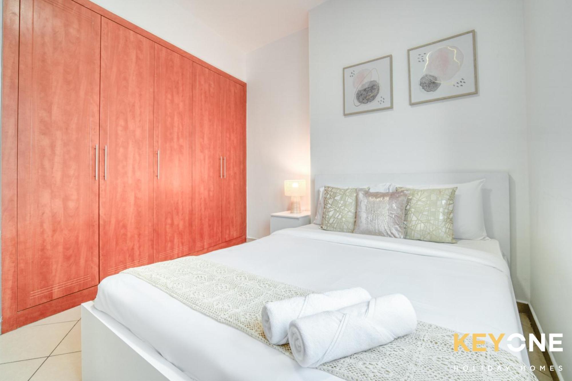 Elegant Two Bedroom In Marina Dubái