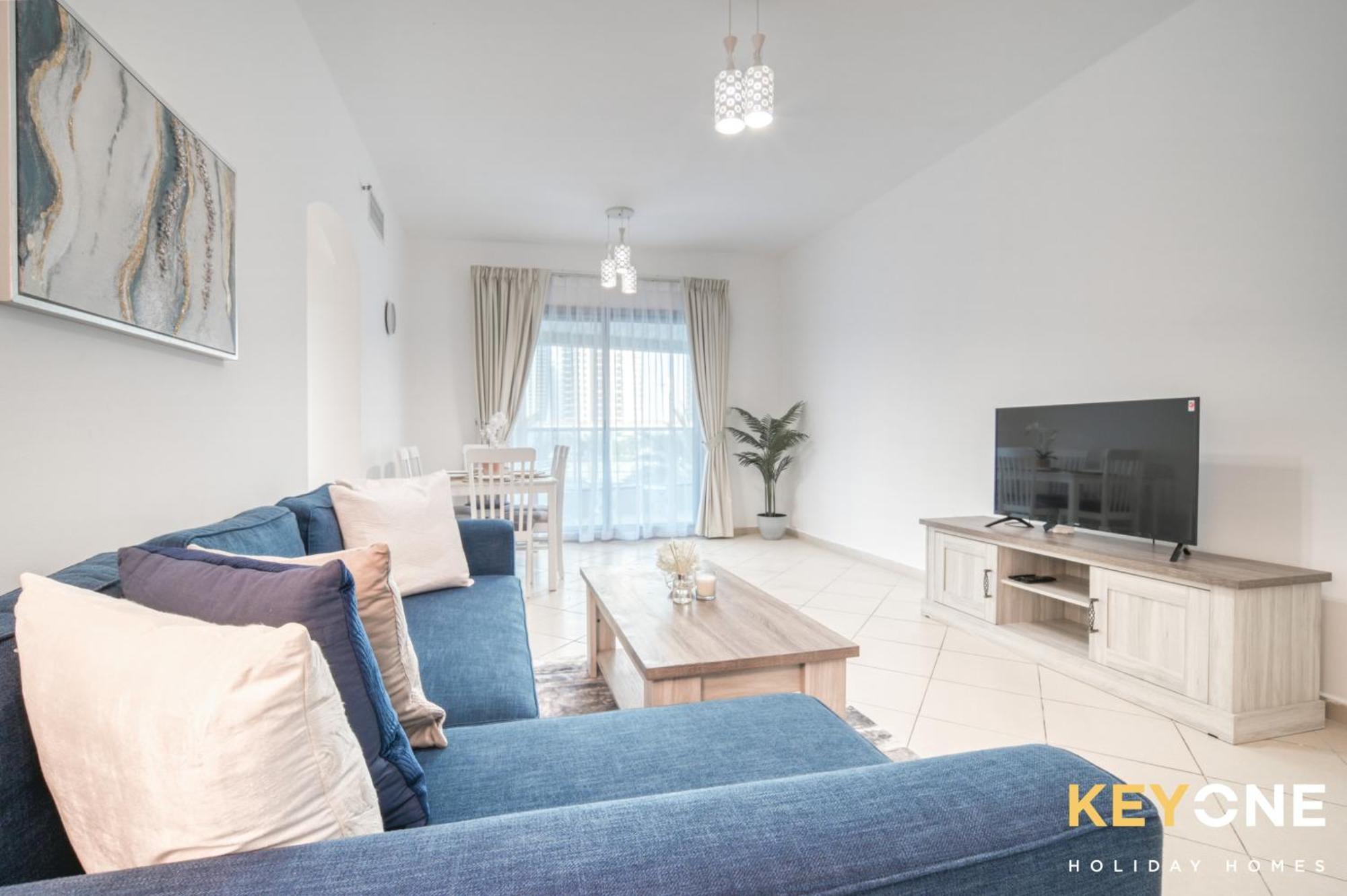 Elegant Two Bedroom In Marina * Dubái