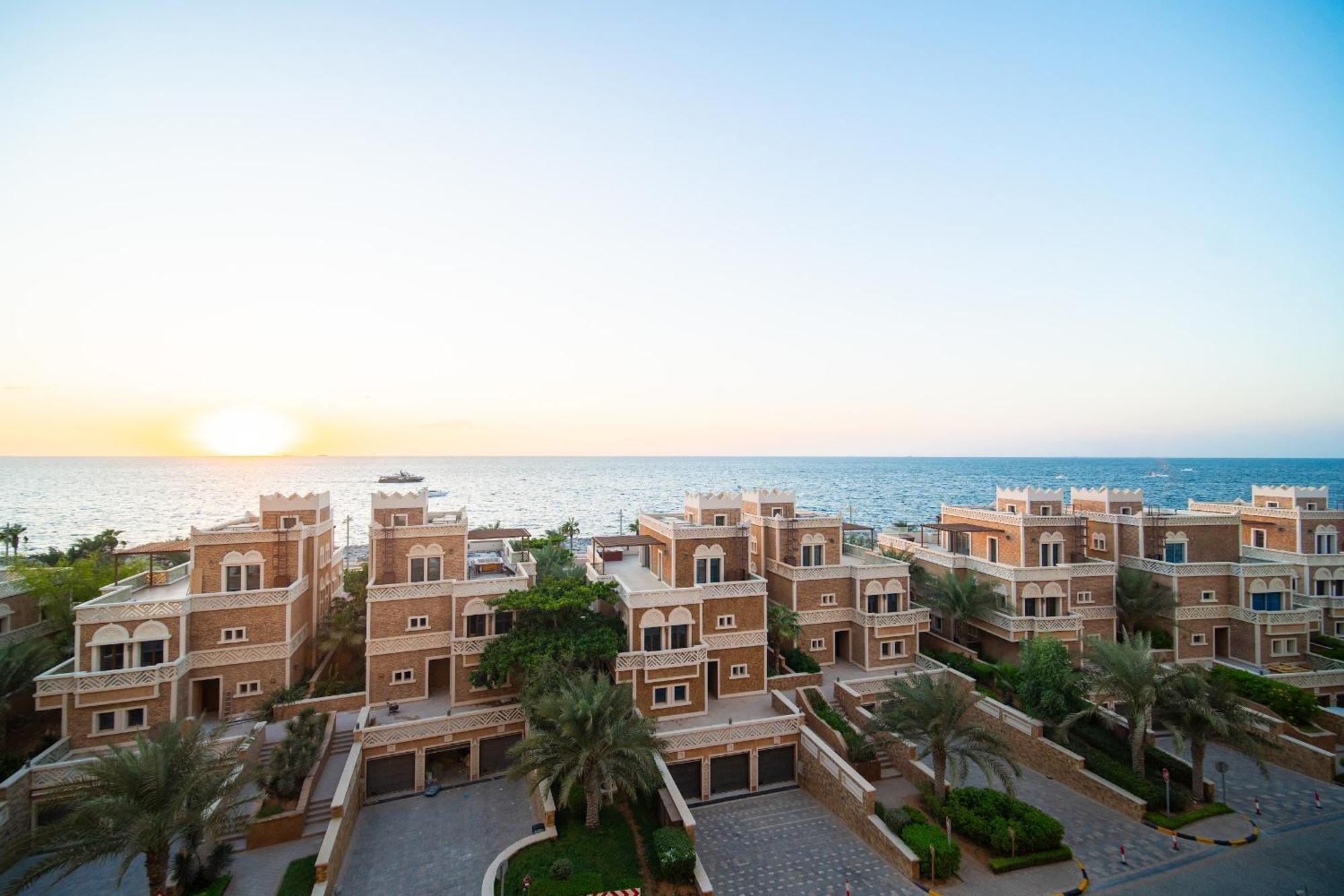 Appartement Spacious 2br - Private & Sea & Skyline Views
