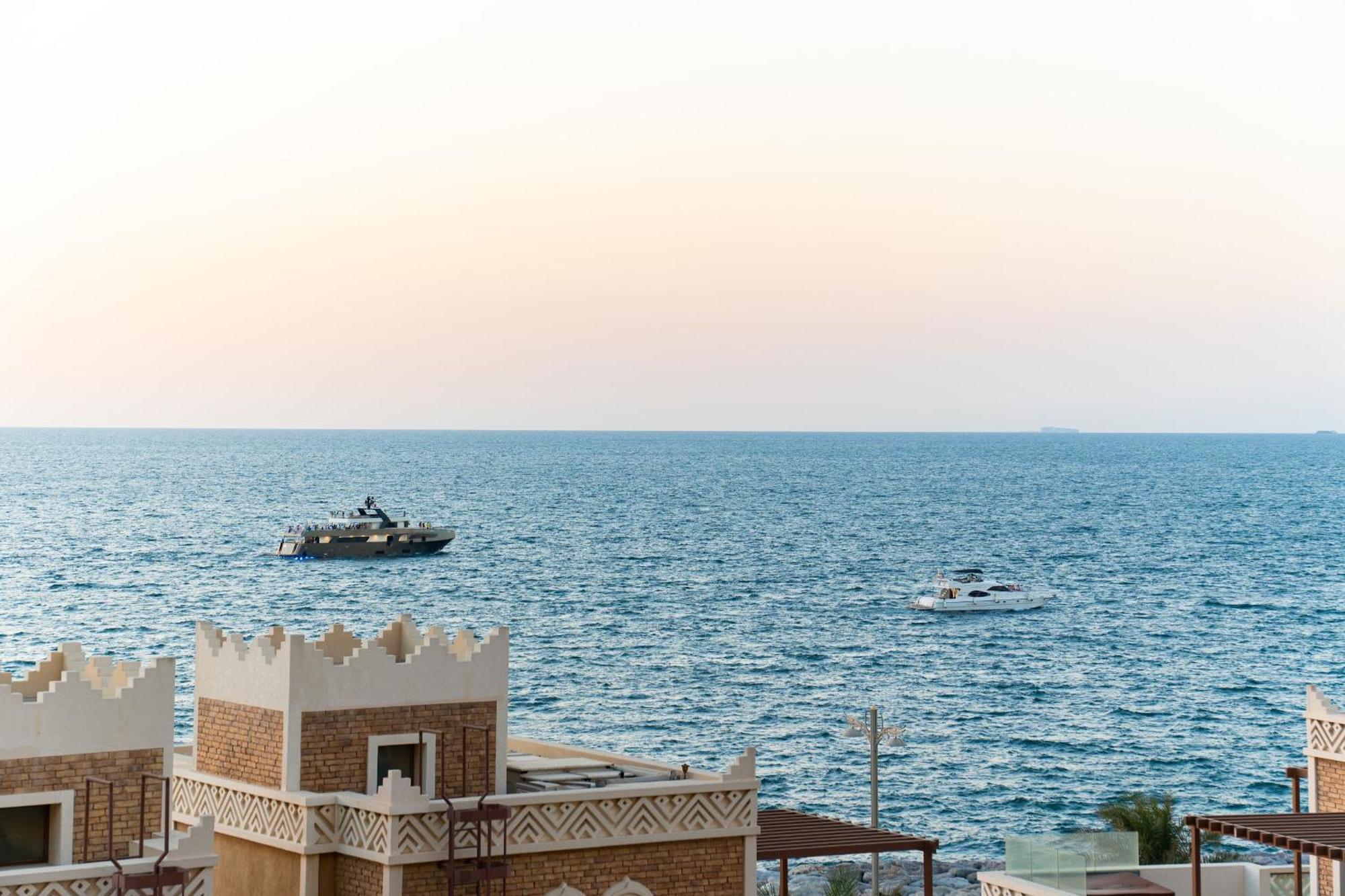 Appartement Spacious 2br - Private & Sea & Skyline Views *