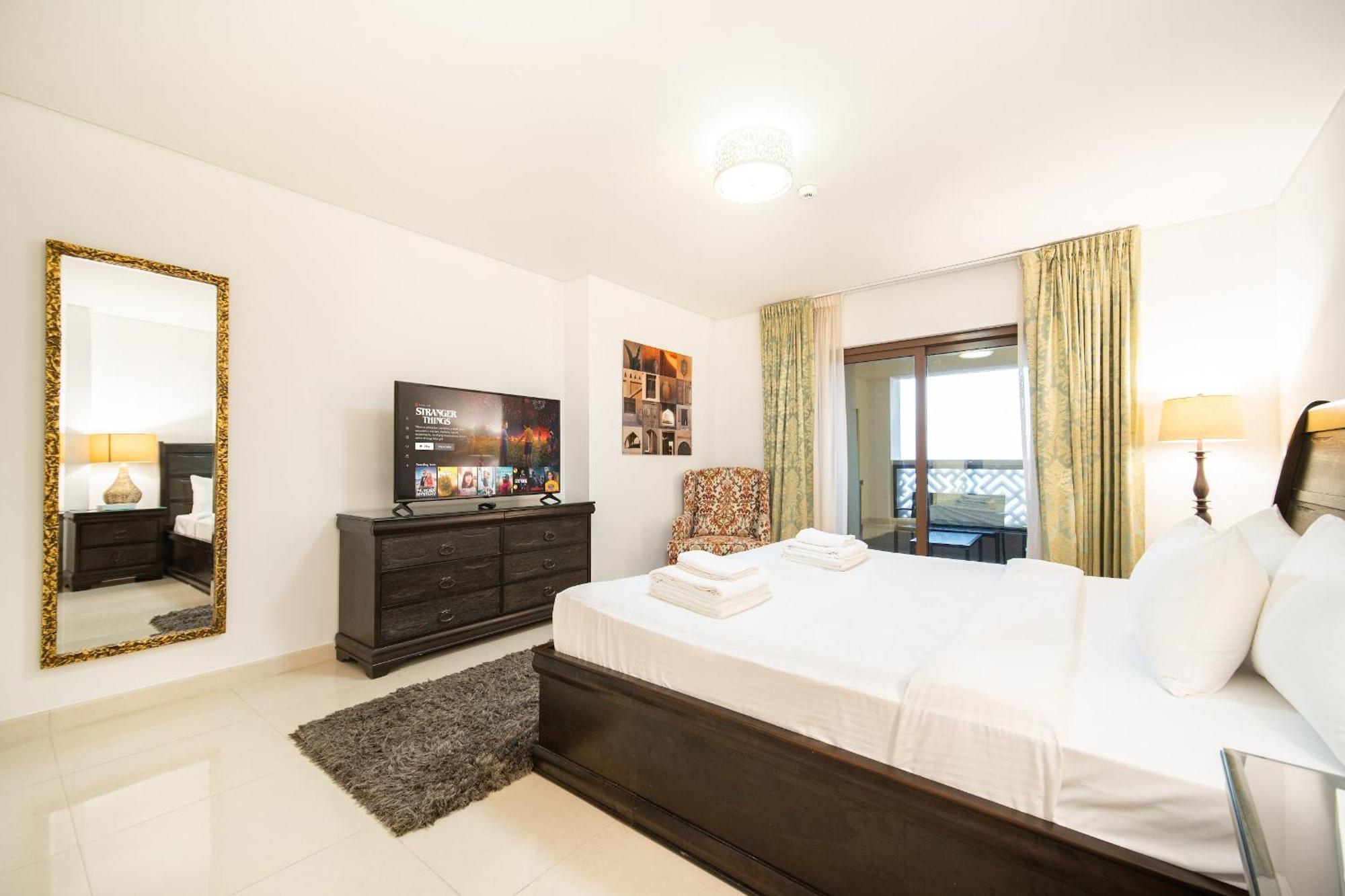 Appartement Spacious 2br - Private & Sea & Skyline Views *