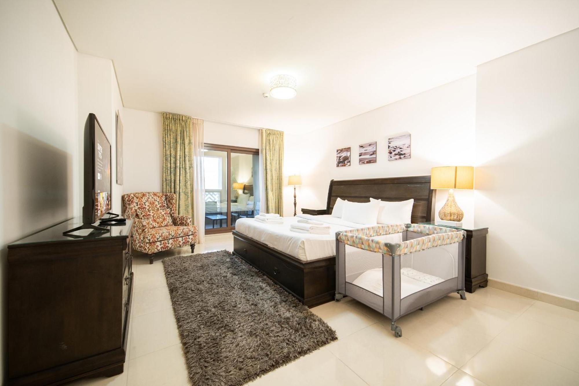 Appartement Spacious 2br - Private & Sea & Skyline Views Dubaï