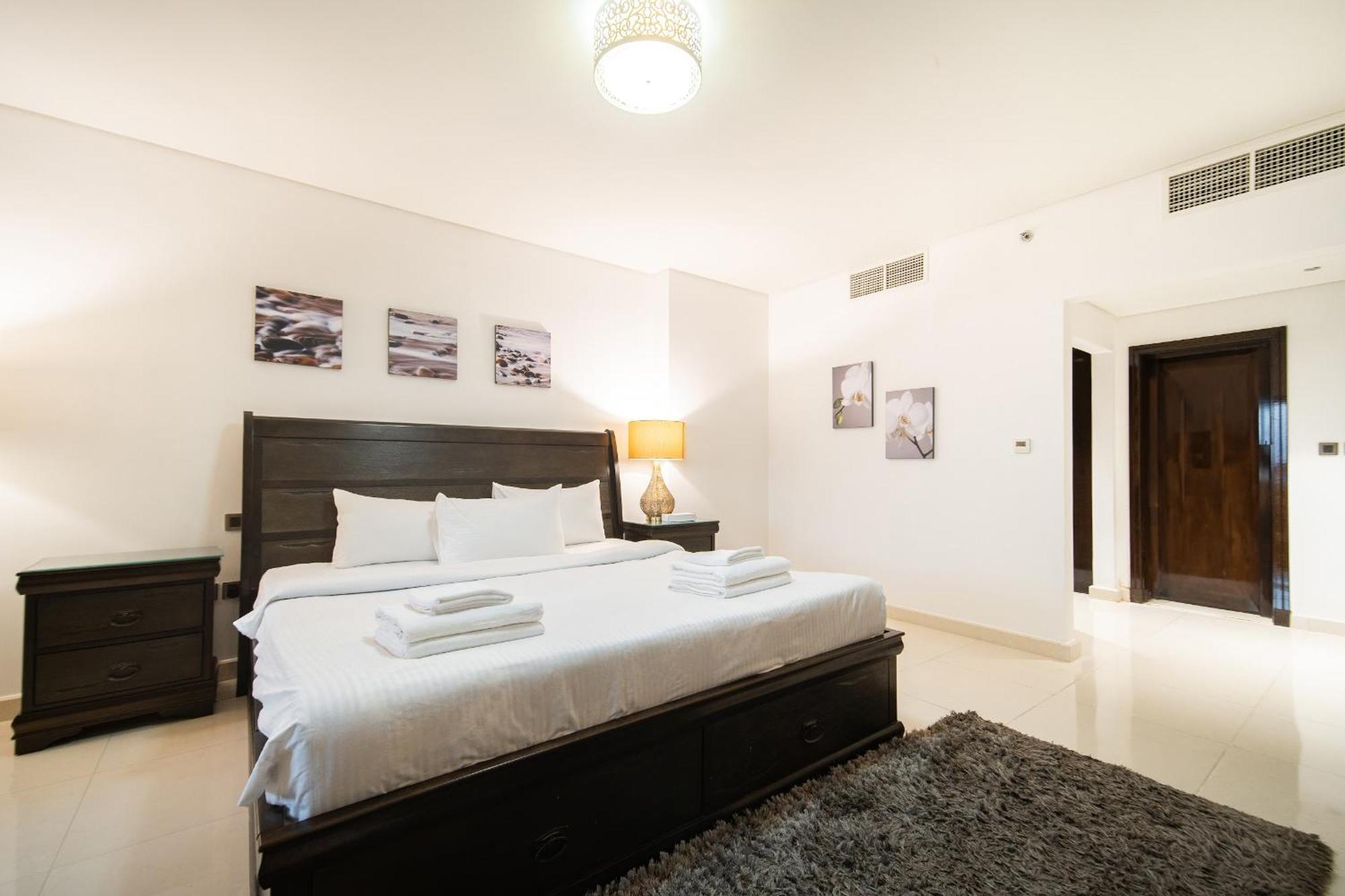Spacious 2br - Private & Sea & Skyline Views * Dubaï