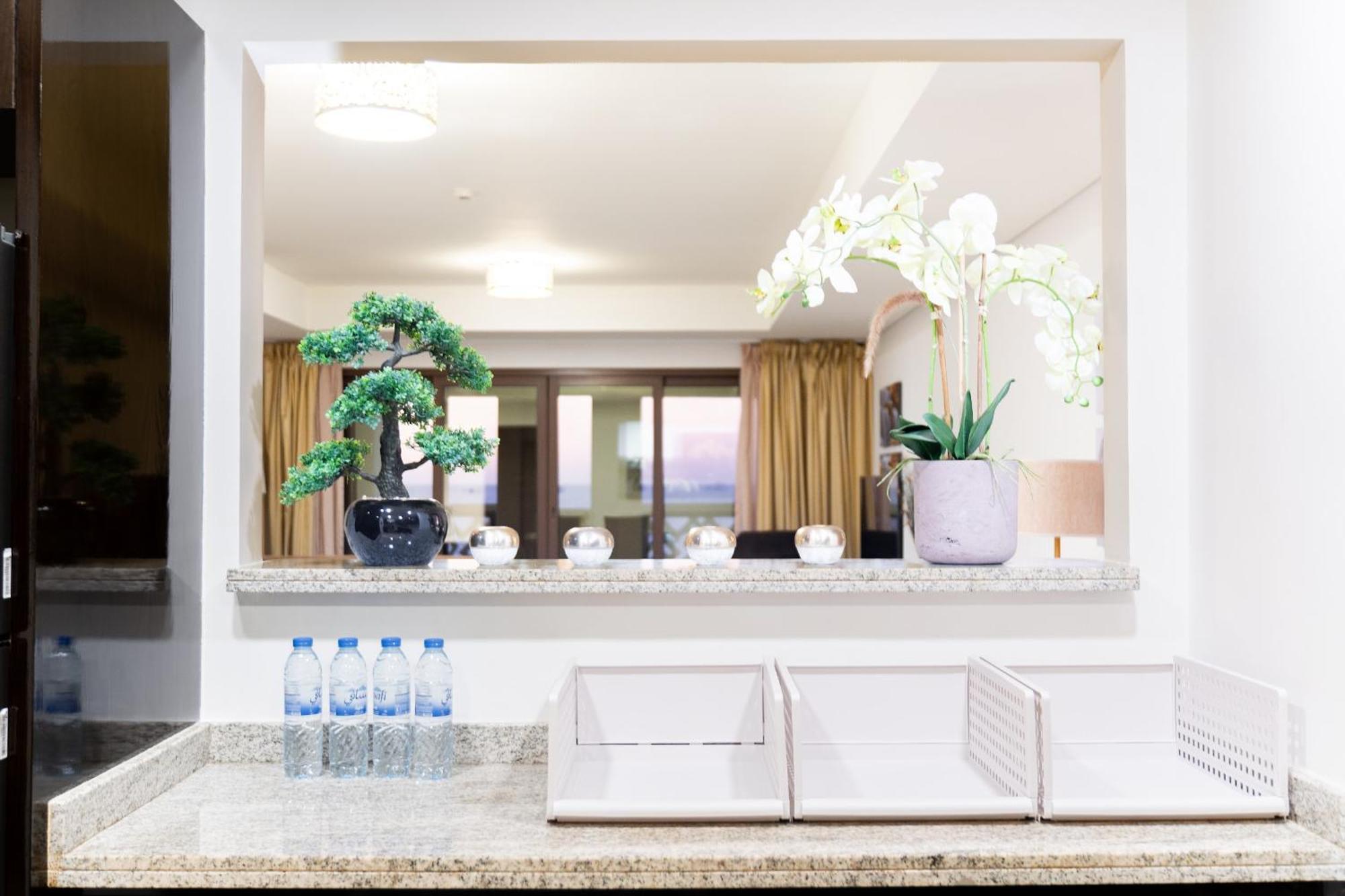 Appartement Spacious 2br - Private & Sea & Skyline Views Dubaï