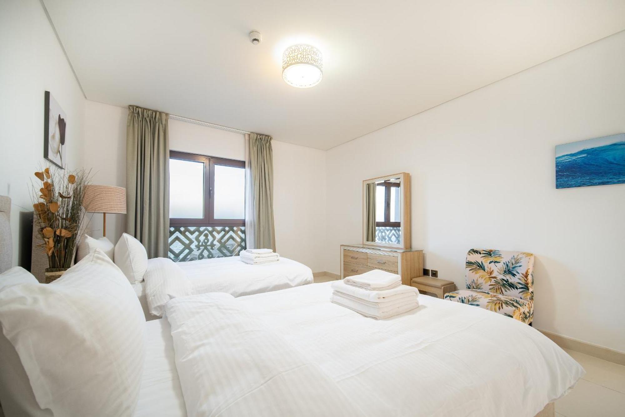 Appartement Spacious 2br - Private & Sea & Skyline Views *