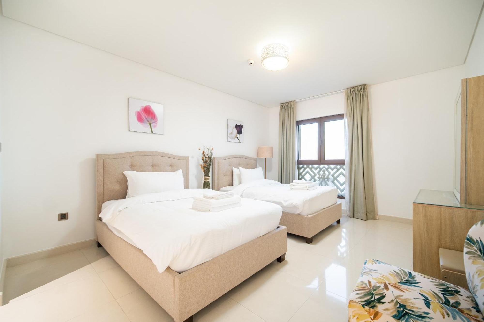 Spacious 2br - Private & Sea & Skyline Views Appartement Dubaï