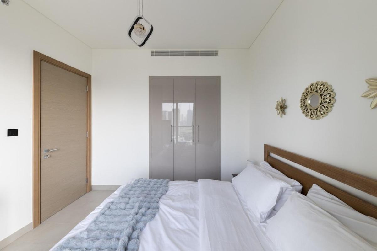 Chic 1br In Sobha Hartland Waves Dubaï