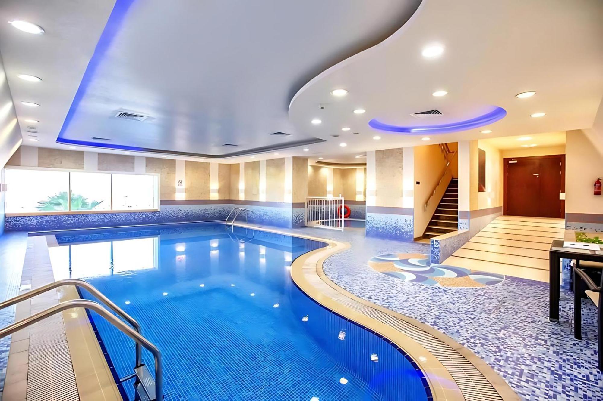 Livbnb-high Rise 1br With Balcony Near Barasti * Dubaï