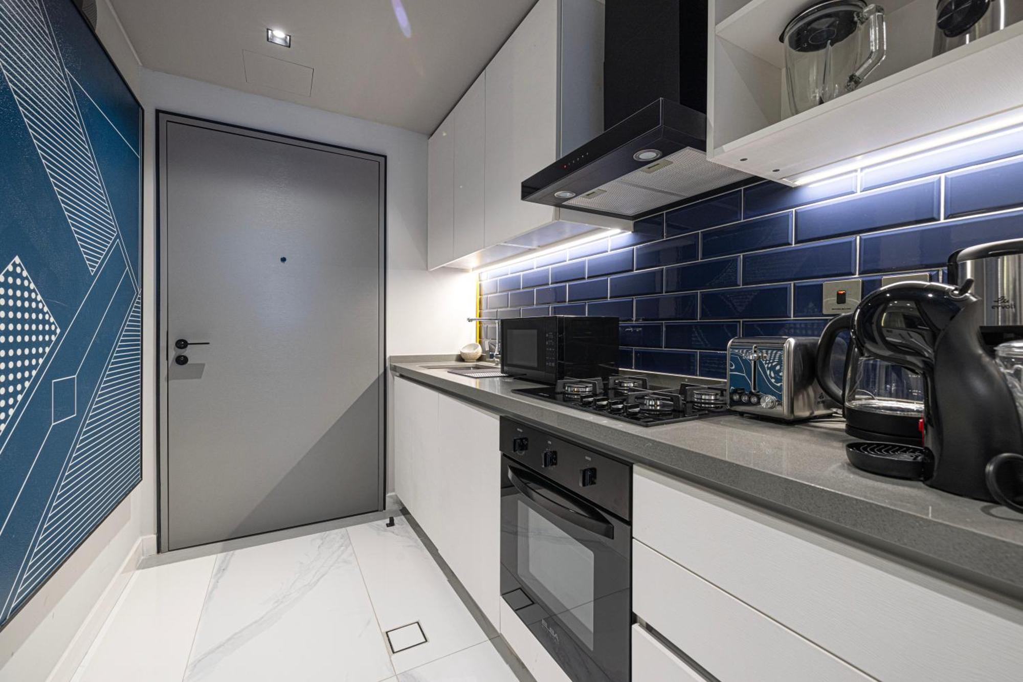 Cozy Steps From Mall & Burj Khalifa Appartement Dubaï