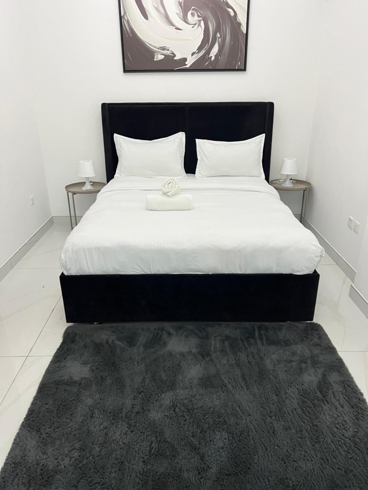 Luxury 1br With Balcony - Pool * Dubaï