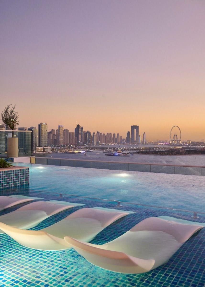 Seafront Escape Infinity Pool & Private Appartement
