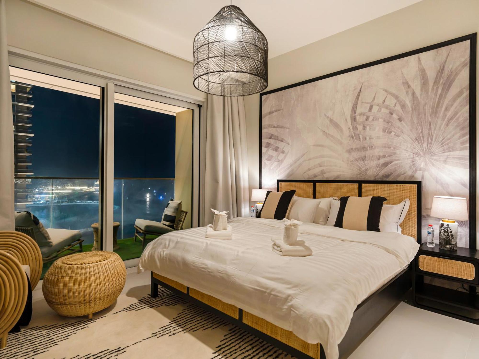 Appartement Ultra-luxury 2 Bedroom Beachfront Escape With Sea Views Dubaï