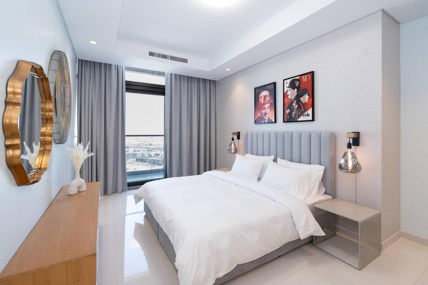 Hausreserv At Paramount Midtown - Infinity Pool With Burj Khalifa View - Luxury Apartemen Dubai