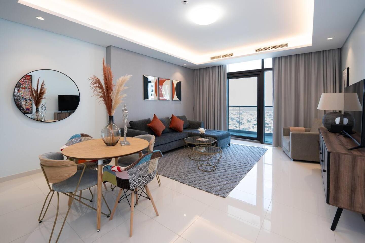 Apartemen Hausreserv At Paramount Midtown - Infinity Pool With Burj Khalifa View - Luxury Dubai