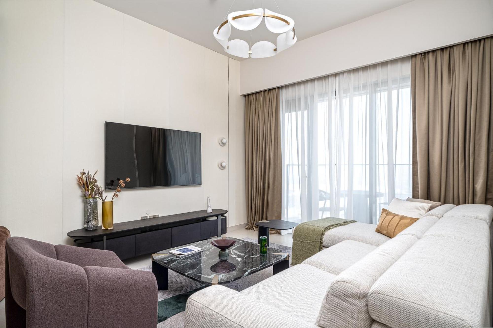 Lägenhet Brand New Elegant 1 Bedroom I Steps From Mall Dubai
