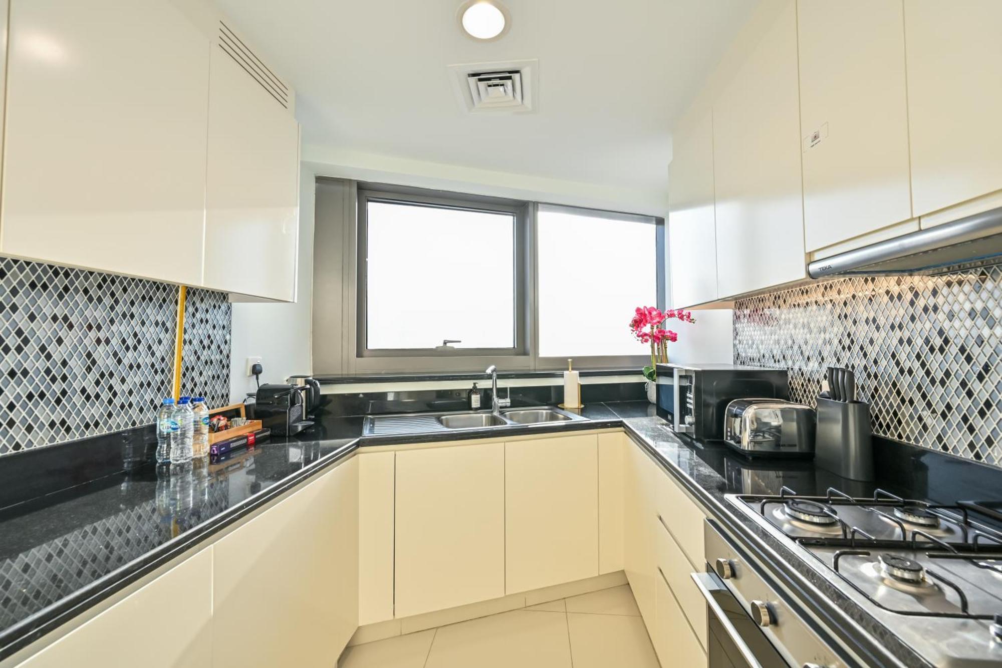 New 2 Bed Sea View With 64th Flr Infinity Pool Burj Khalifa View Appartement *