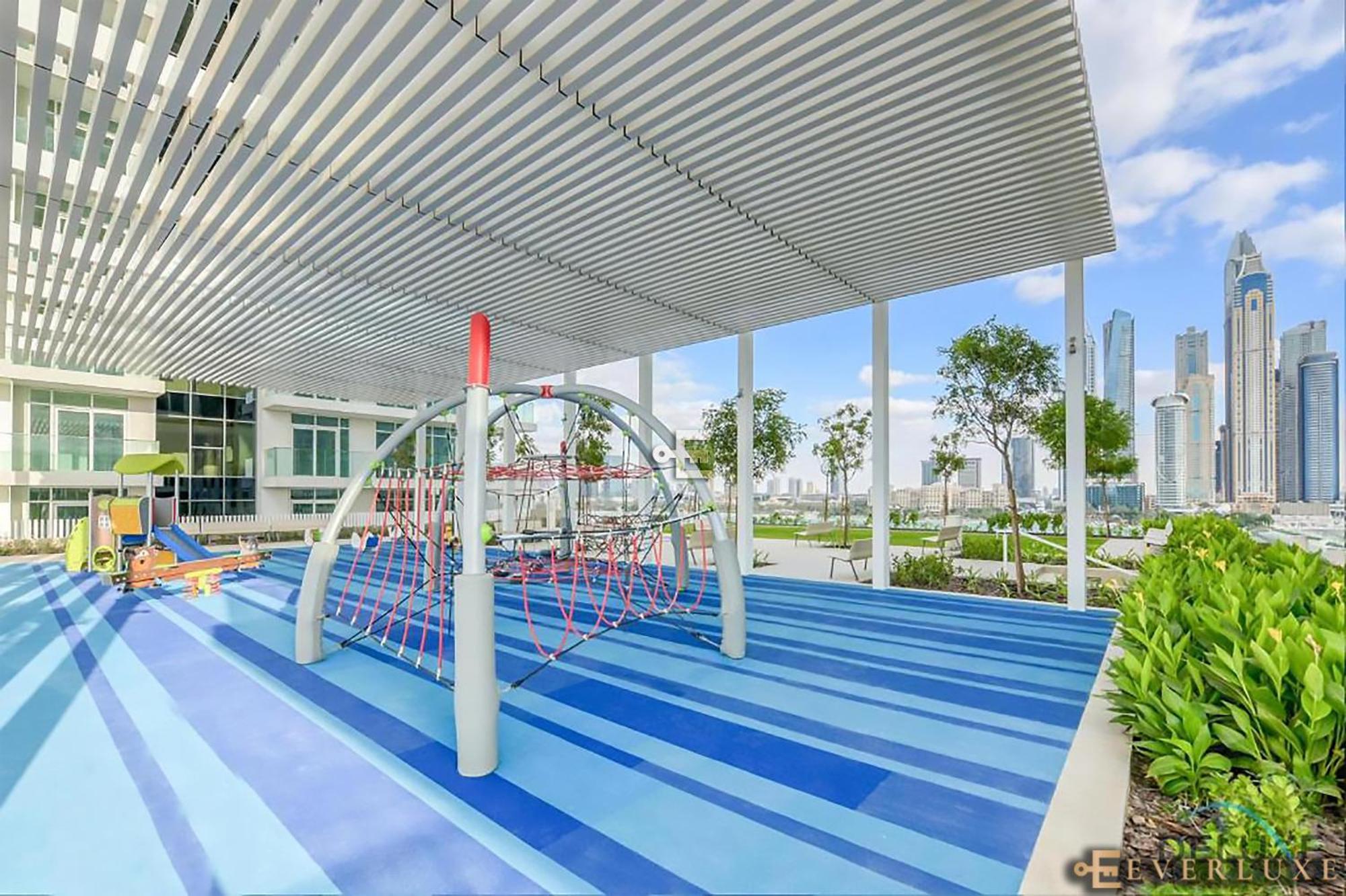 Breathtaking 1 Bed Palm View *