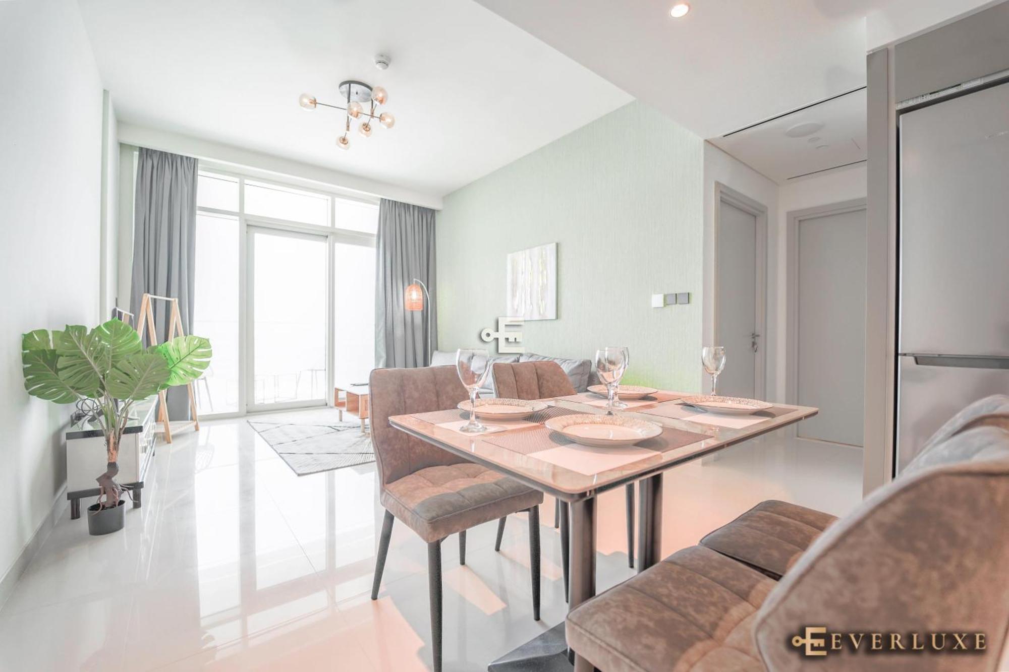 Breathtaking 1 Bed Palm View