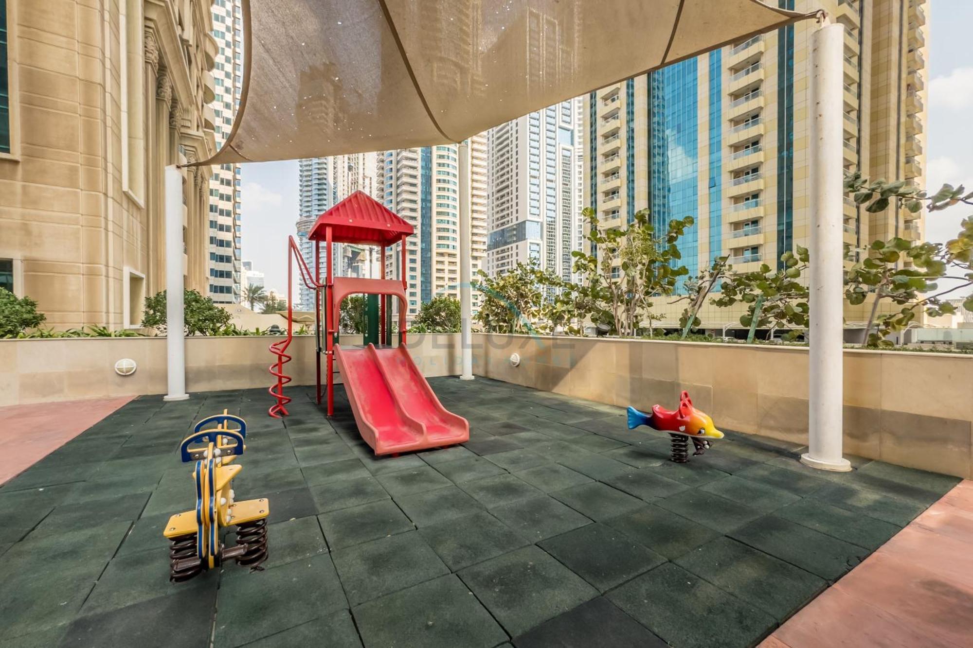 Revamped 1br Unit With Partial Sea & Palm Jumeirah Views Close To , Elite Residence, Marina By Deluxe Homes * Dubaï