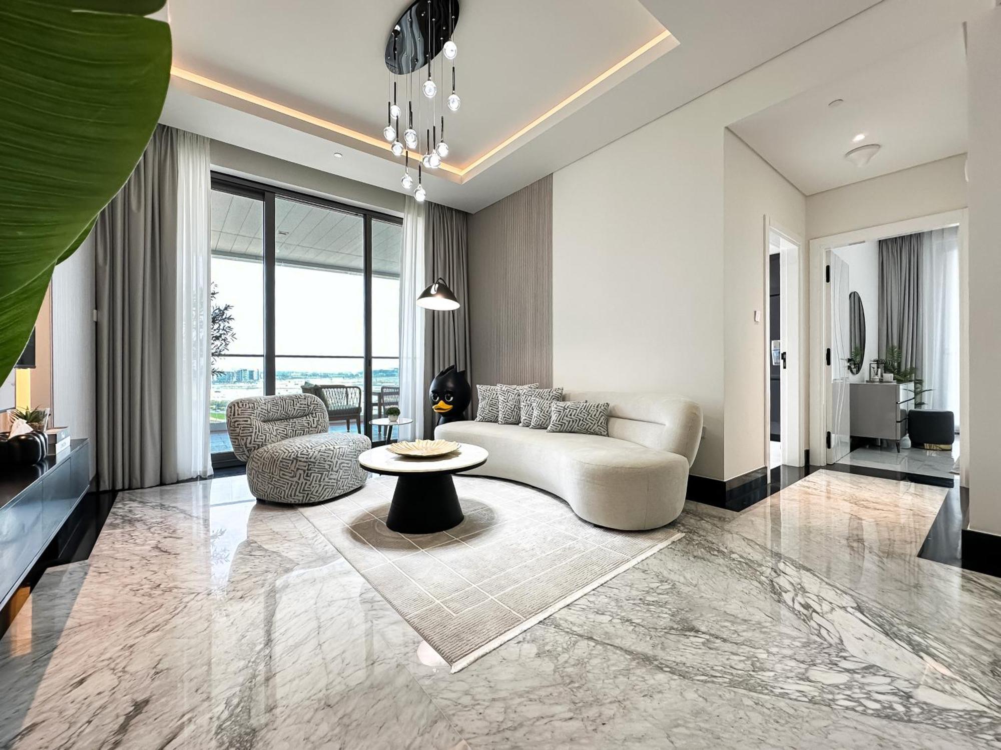 Trophy-lux 1br Jacuzzi Busbay W Big Balcony Appartement *