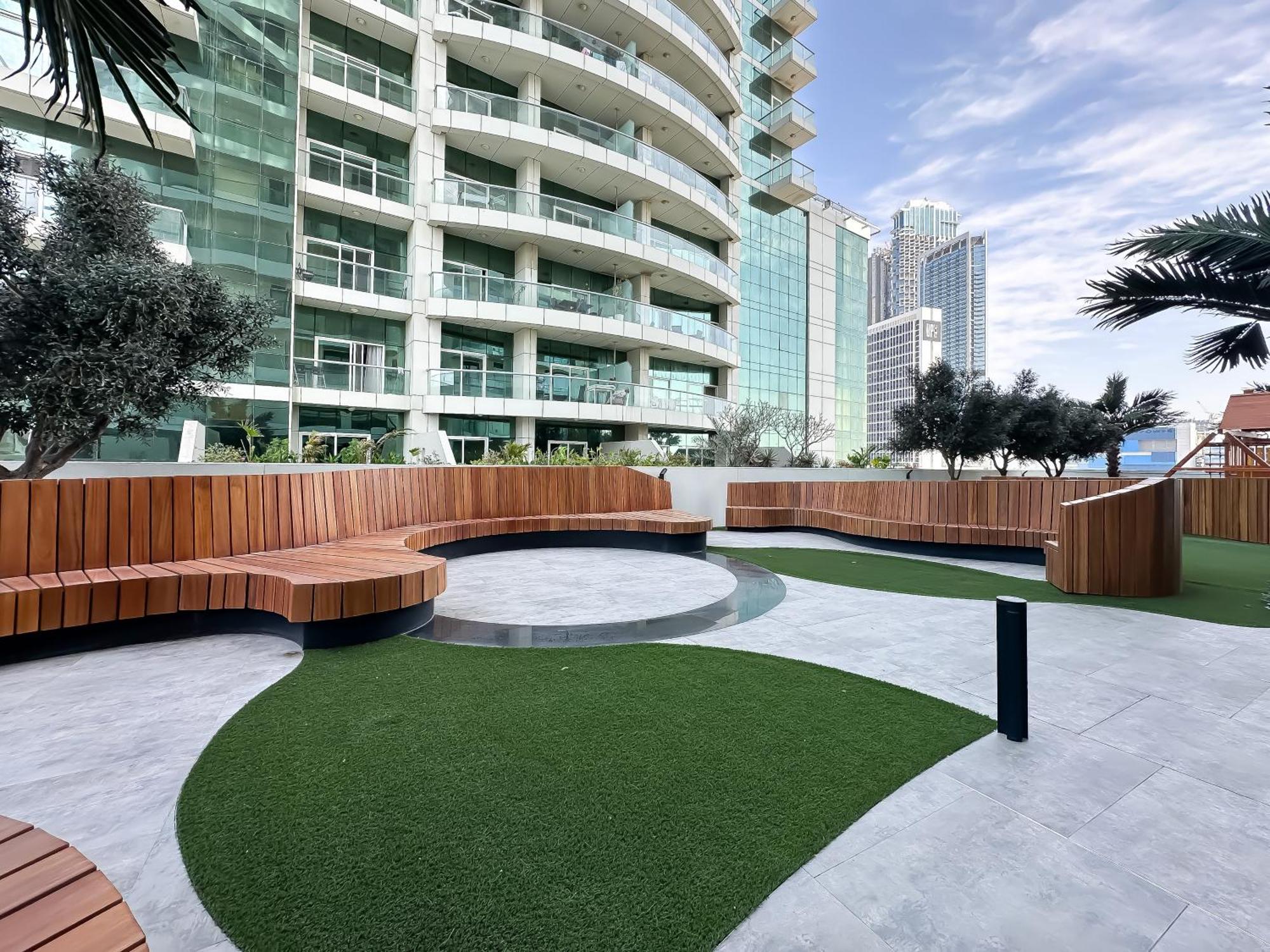 Trophy-lux 1br Jacuzzi Busbay W Big Balcony Appartement Dubaï
