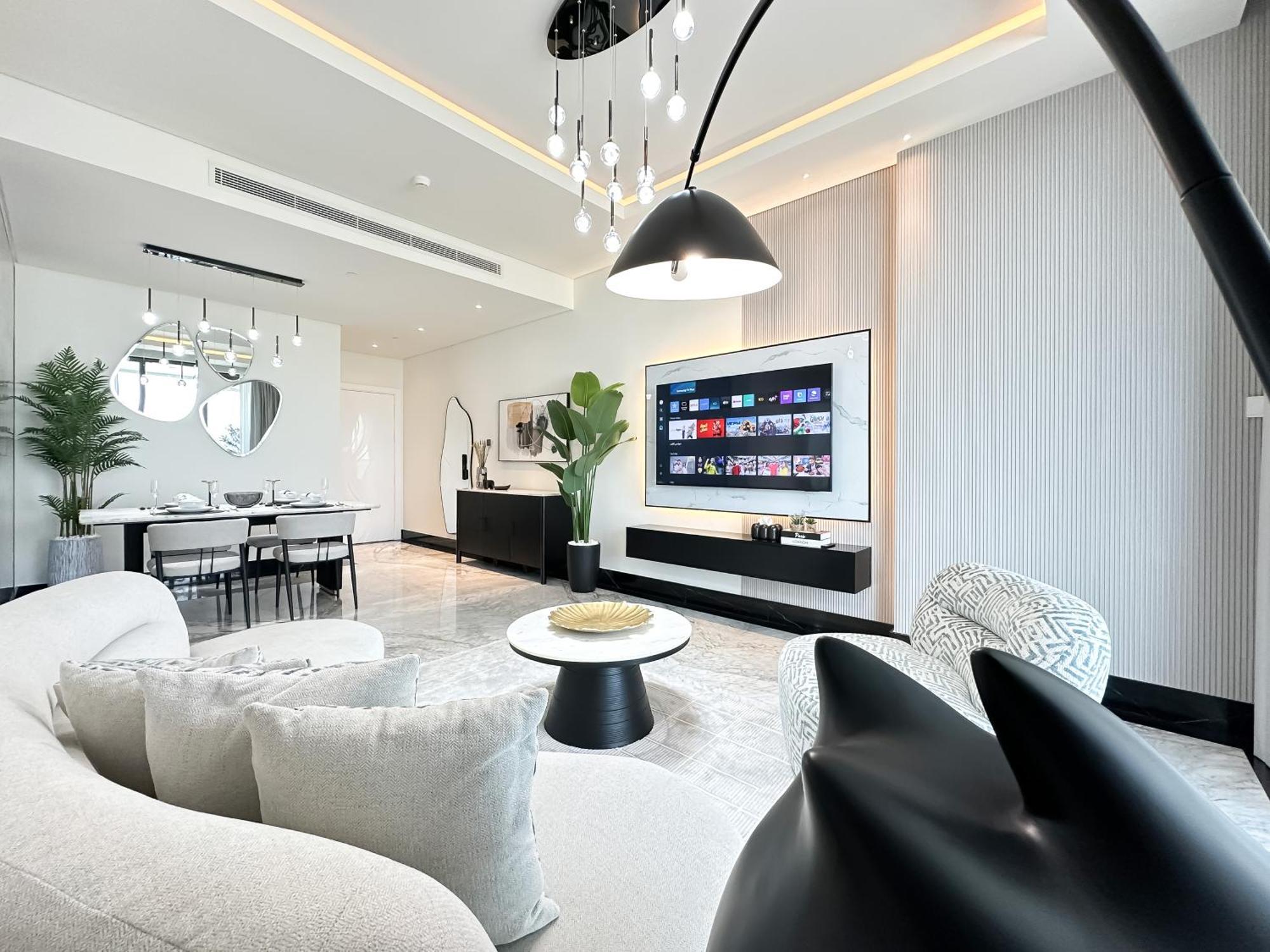 Trophy-lux 1br Jacuzzi Busbay W Big Balcony Appartement *