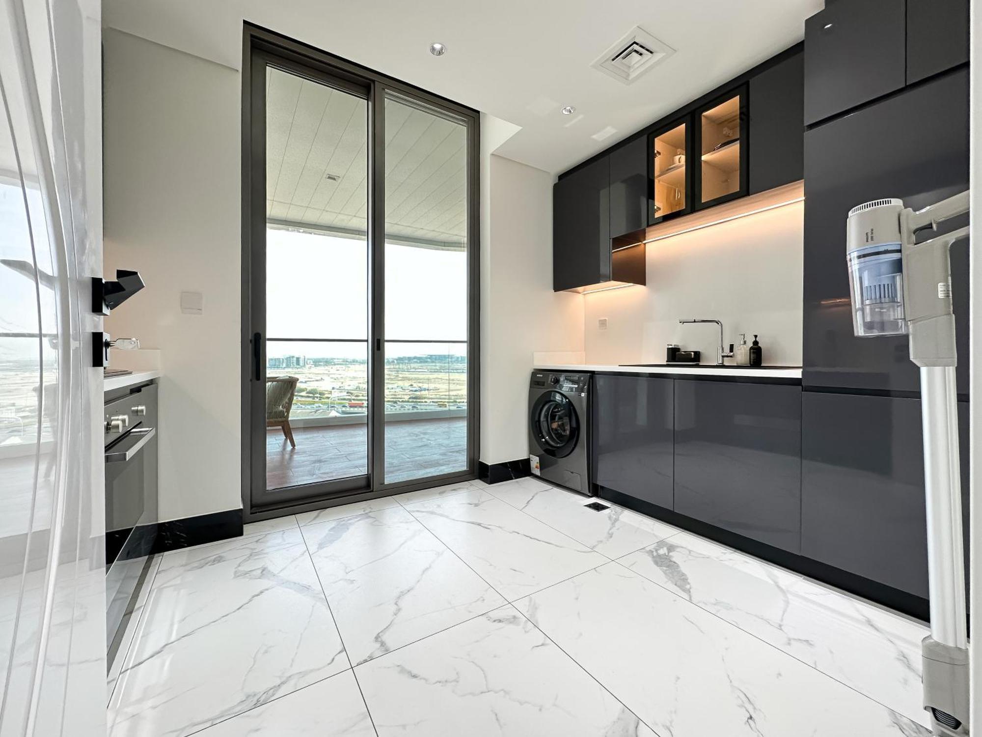 Trophy-lux 1br Jacuzzi Busbay W Big Balcony Appartement Dubaï