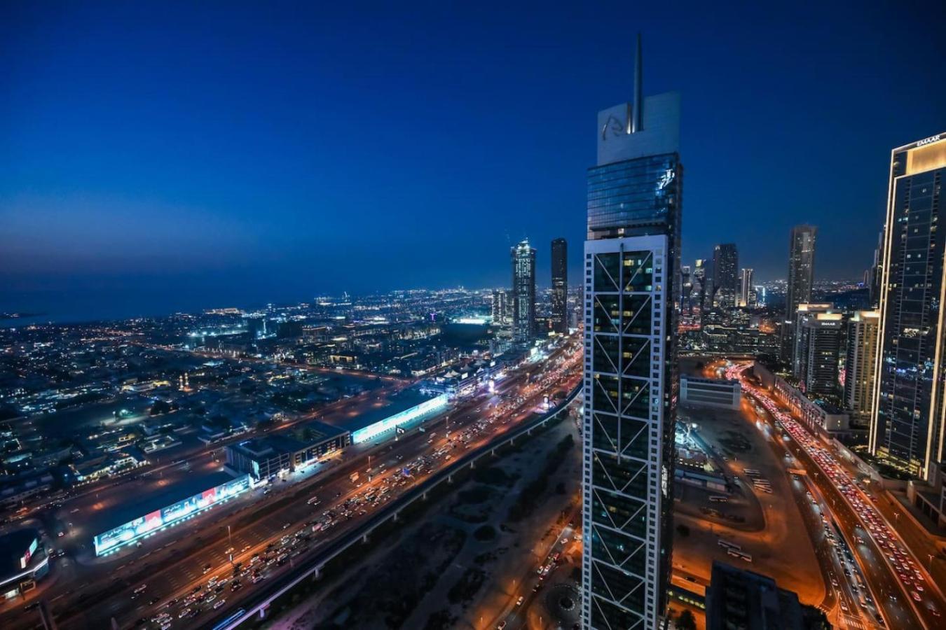 New 2 Bed Sea View With 64th Flr Infinity Pool Burj Khalifa View *