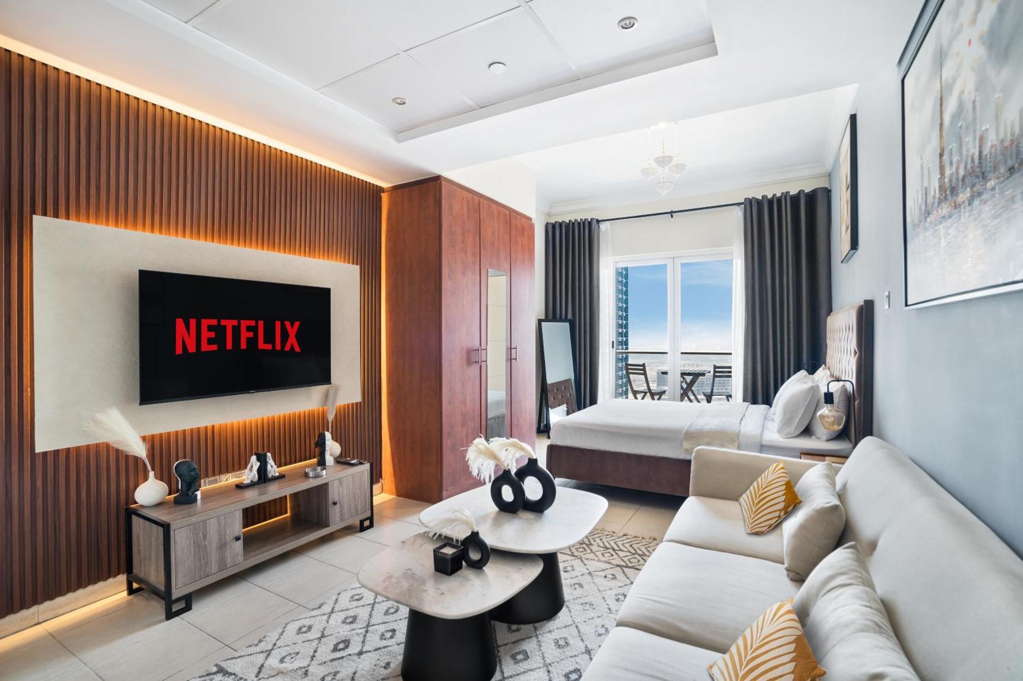 Opulence In Lakeview Tower Jlt Near Metro Appartement Dubaï