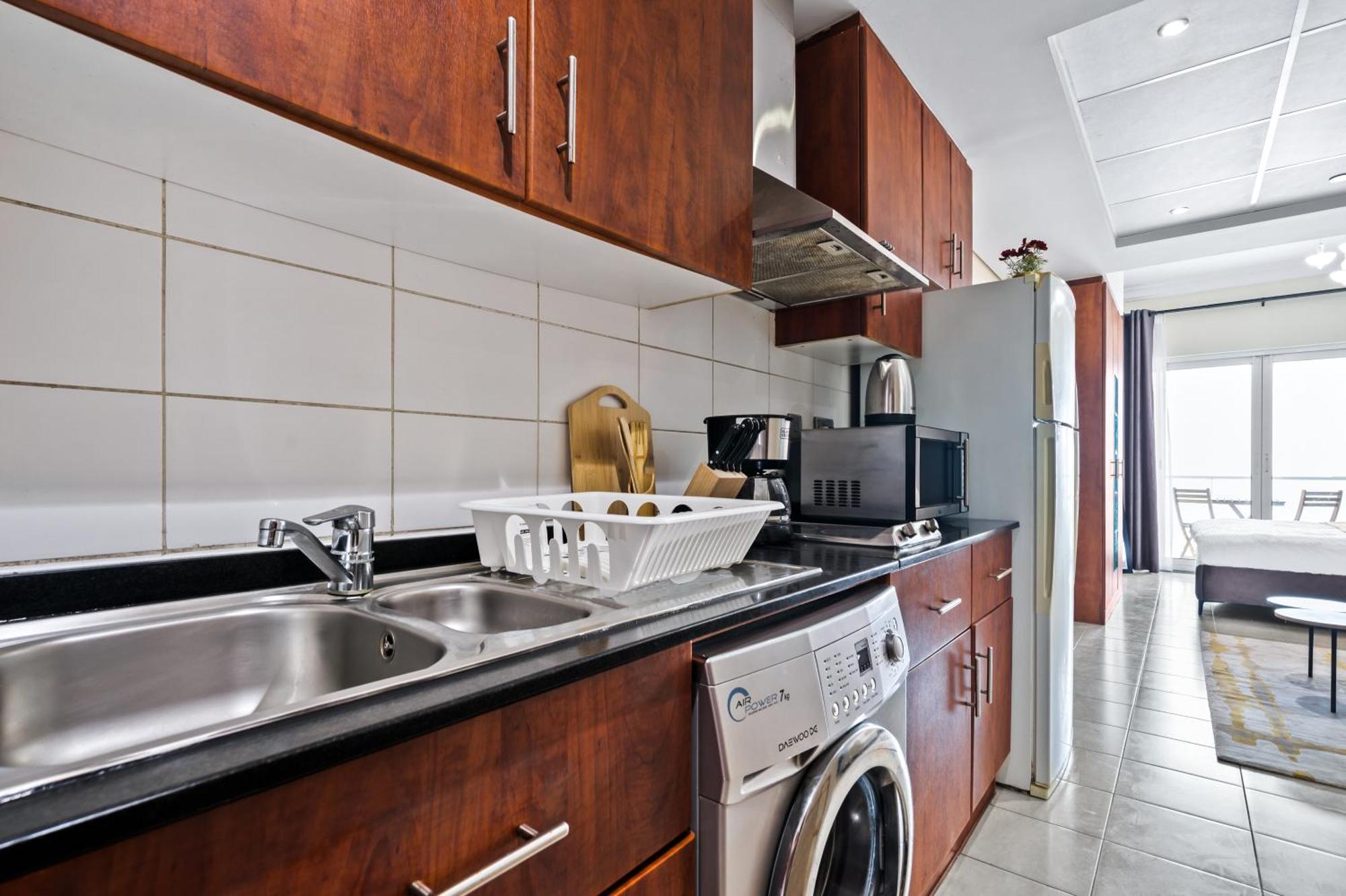 Opulence In Lakeview Tower Jlt Near Metro Appartement Dubaï