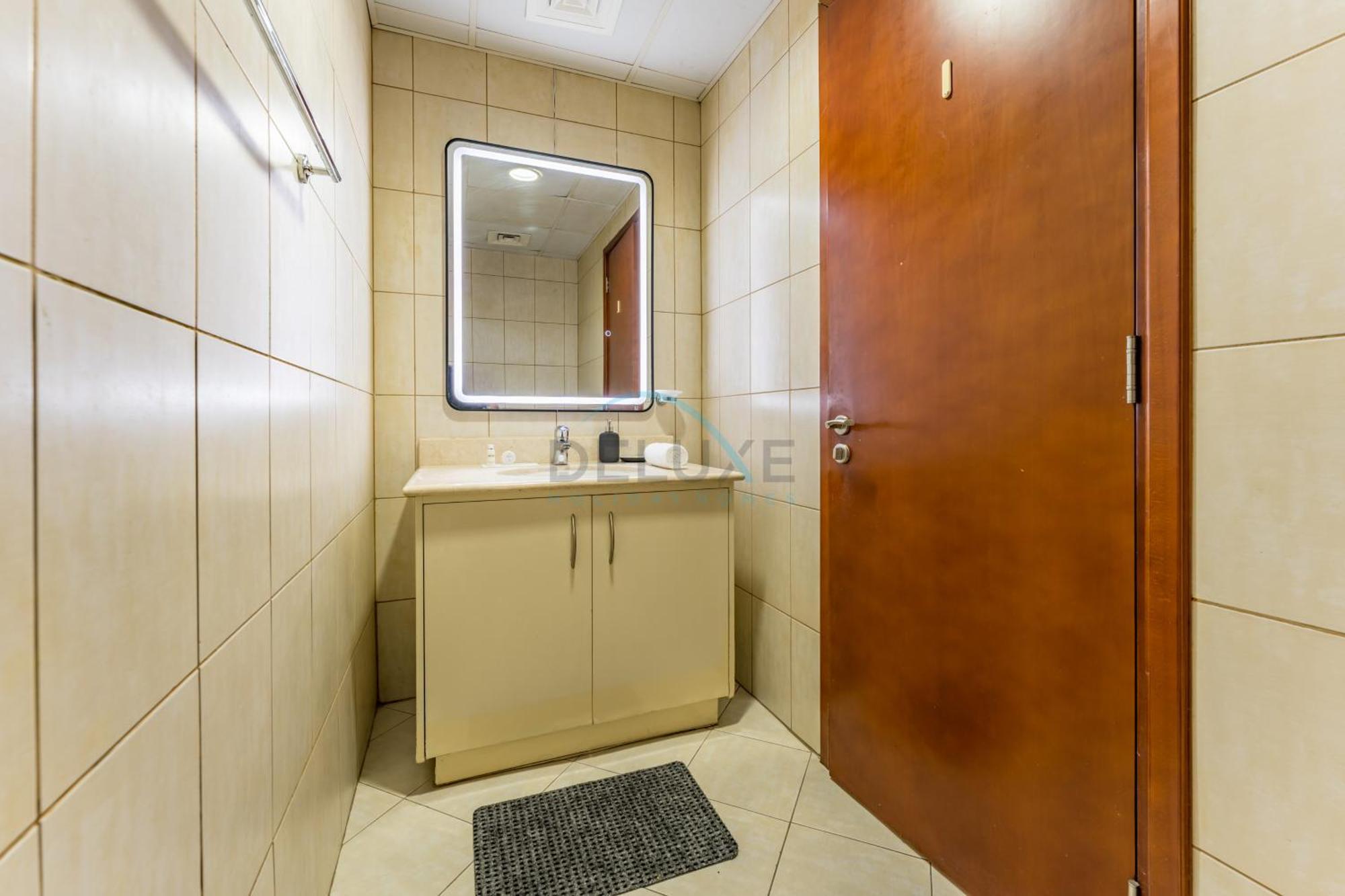 Appartement Community View 2br With Private Balcony Near Golf Club, Sherlock House 2, Motor By Deluxe Homes *