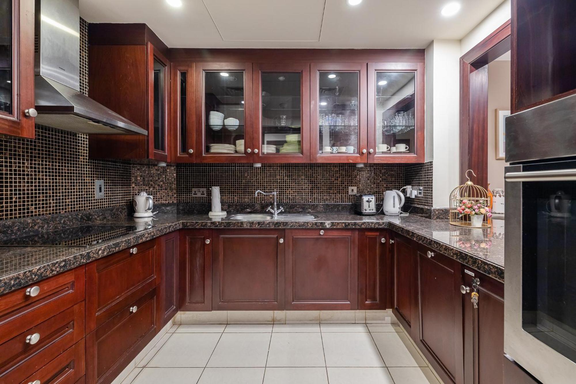 Appartamento 1 Bedroom At Yansoon 4, Downtown Old Town With Garden View Dubai