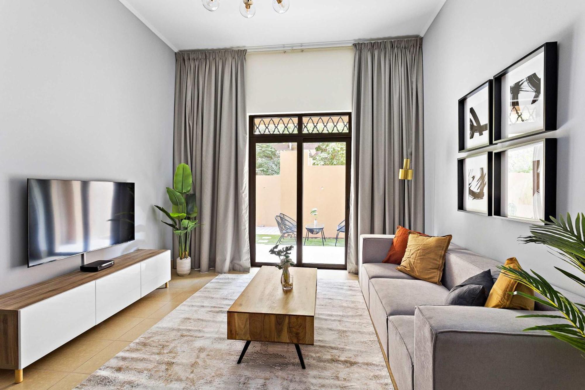 Silkhaus Peaceful 1bdr With Private Garden In Downtown Appartement Dubaï