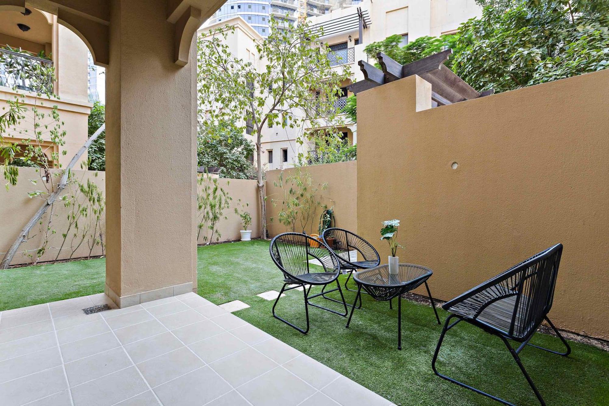 Silkhaus Peaceful 1bdr With Private Garden In Downtown Appartement
