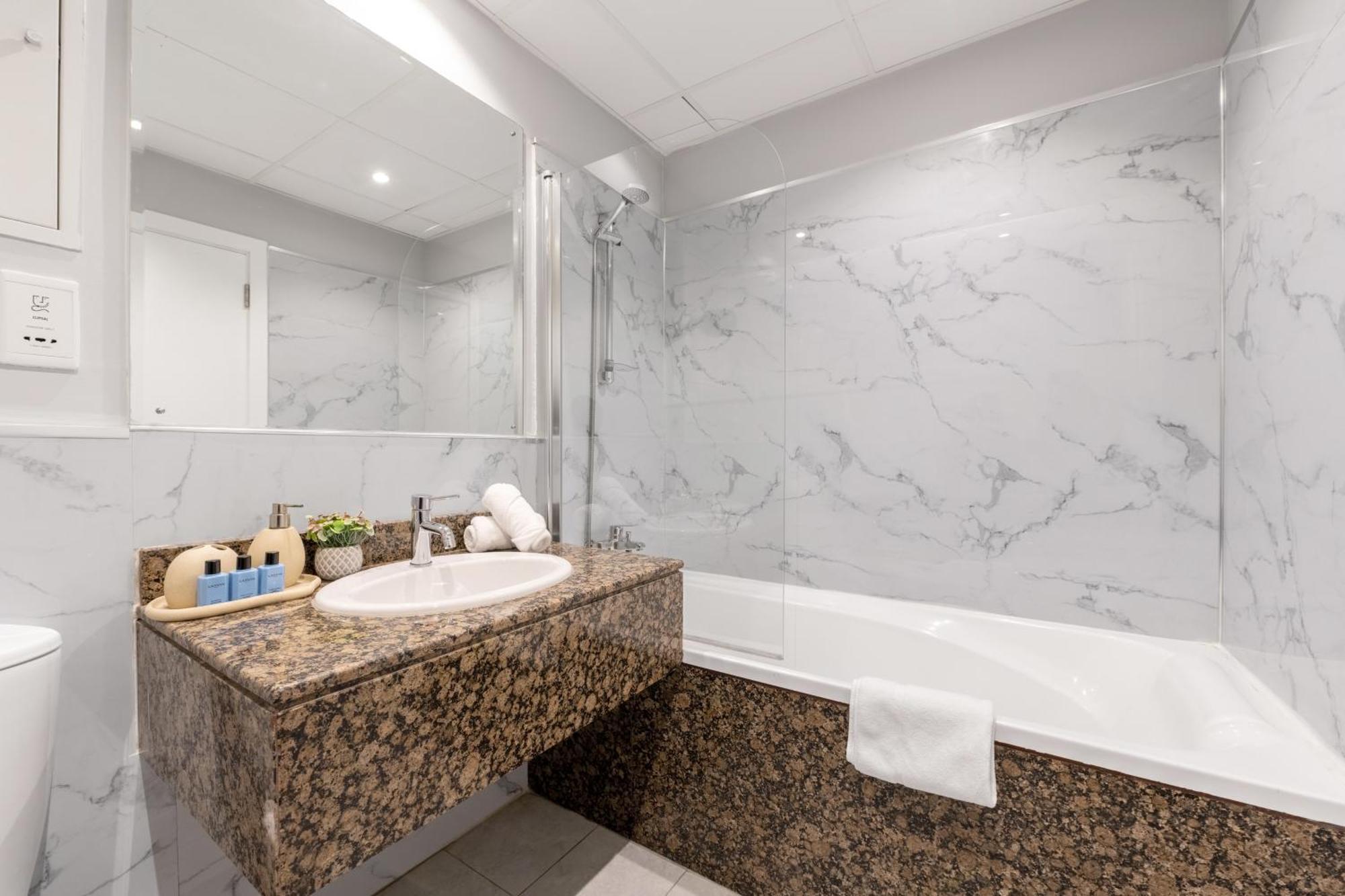 Luxury Jbr - Full Sea View - Free 5* Access Appartamento Dubai