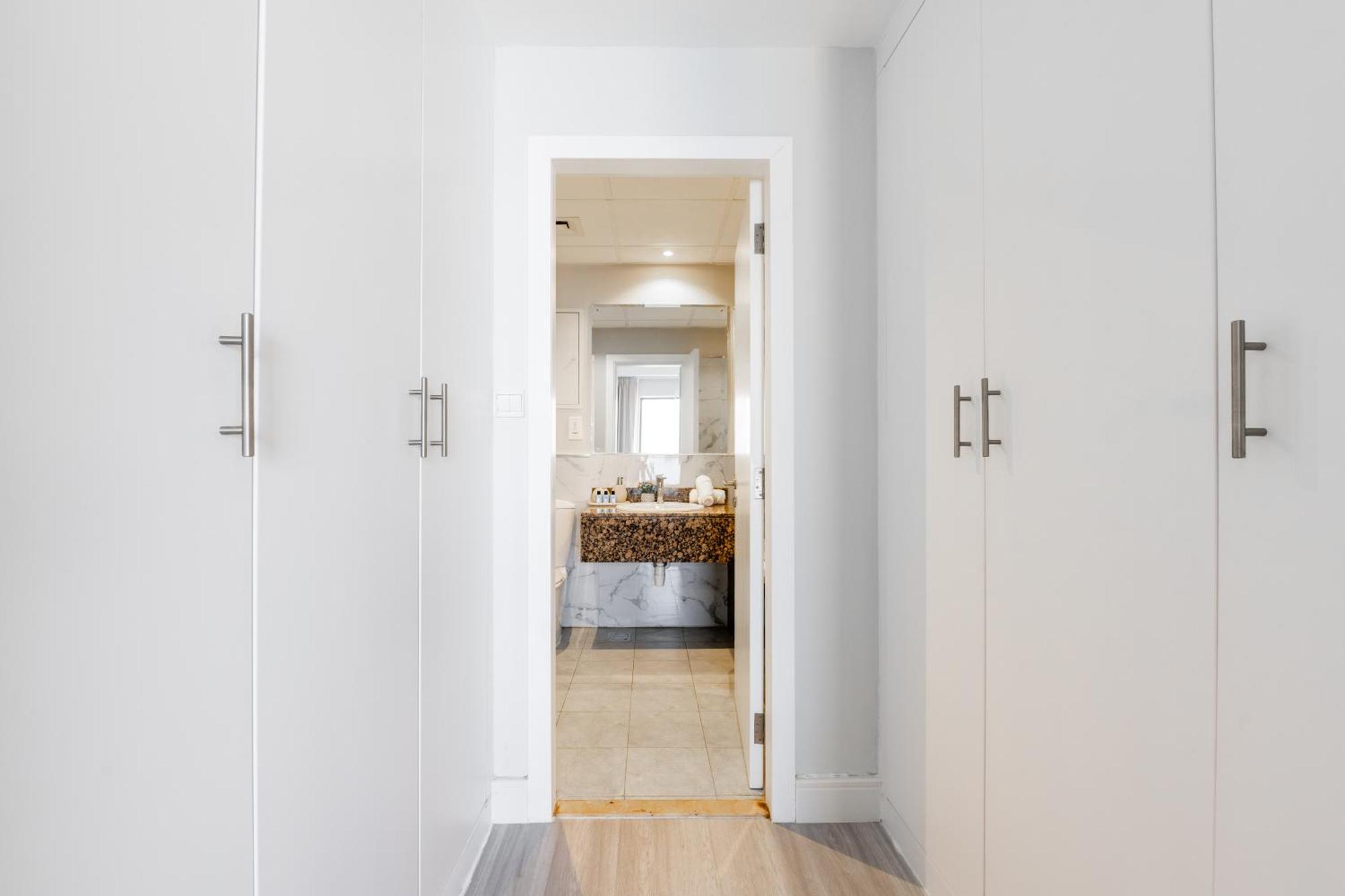 Luxury Jbr - Full Sea View - Free 5* Access Appartamento *