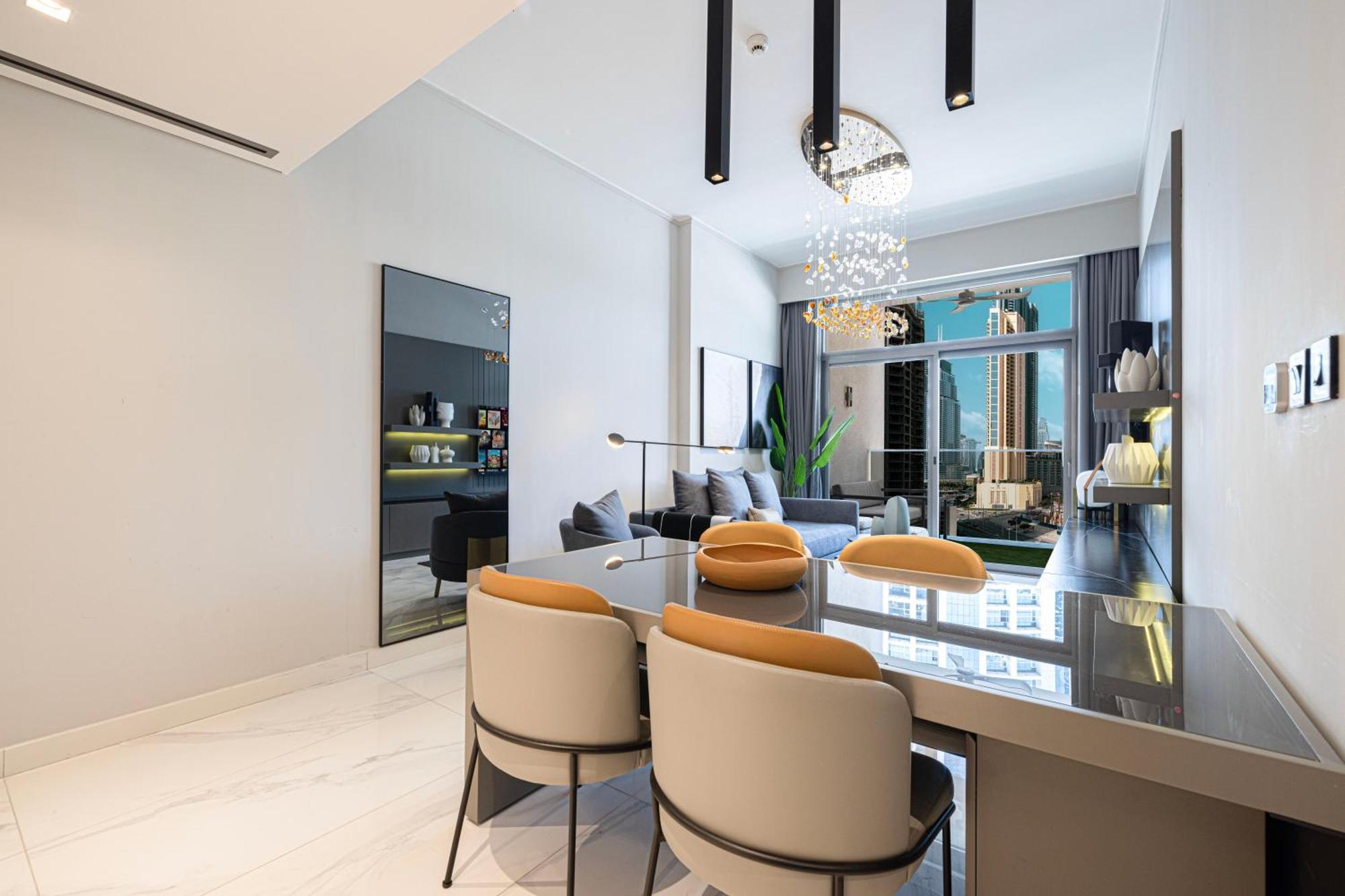 2br Gem Steps From Mall & Burj Dubai