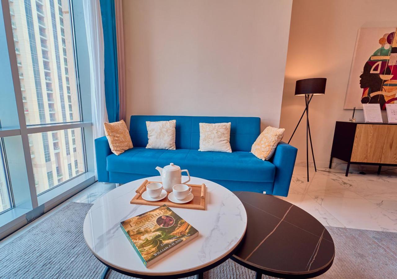 Lägenhet Spacious 1br In Habtoor With Canal Views & Close To Mall